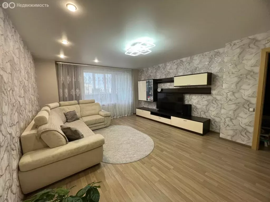 3-комнатная квартира: Екатеринбург, Рощинская улица, 46 (84.7 м) - Фото 1