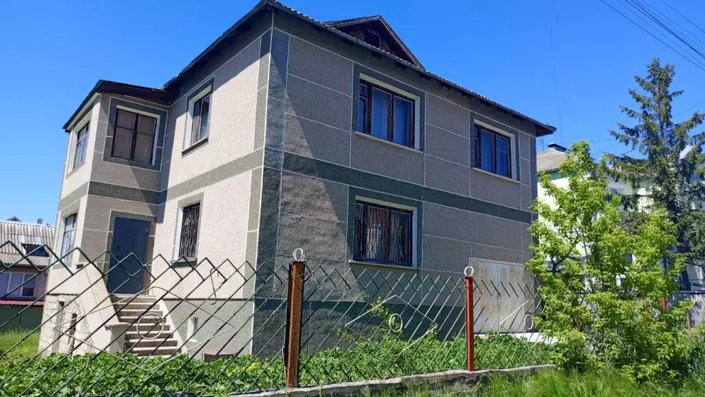 Дом в Крым, Бахчисарай ул. Якутская, 1 (262 м) - Фото 1