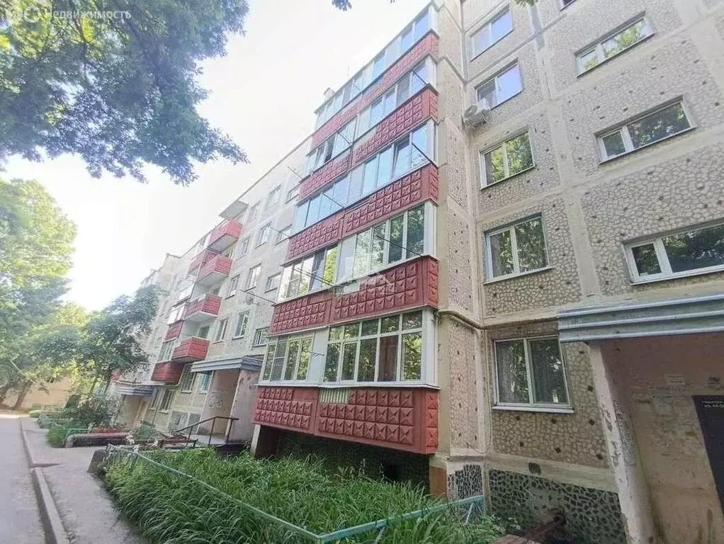 4-комнатная квартира: Строитель, улица Кривошеина, 1 (72.5 м) - Фото 1