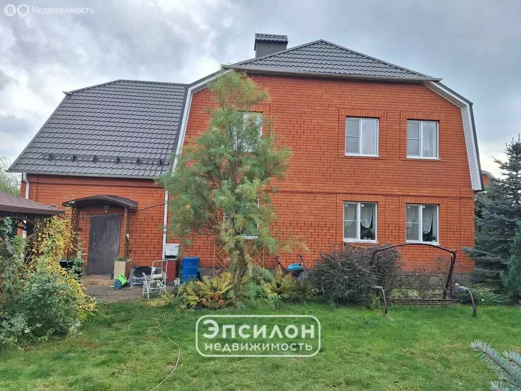 Дом в Абакан, улица Щетинкина (262.1 м) - Фото 1