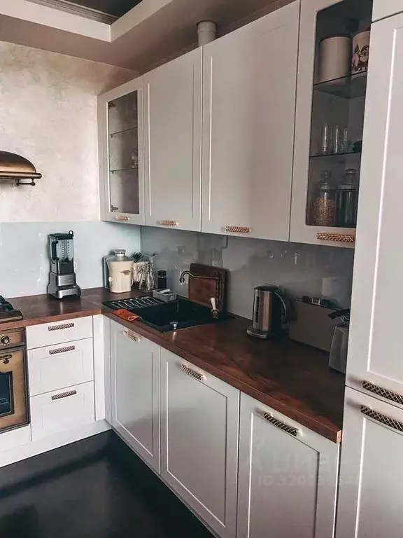 2-к кв. Калининградская область, Калининград ул. Онежская, 10 (75.0 м) - Фото 2