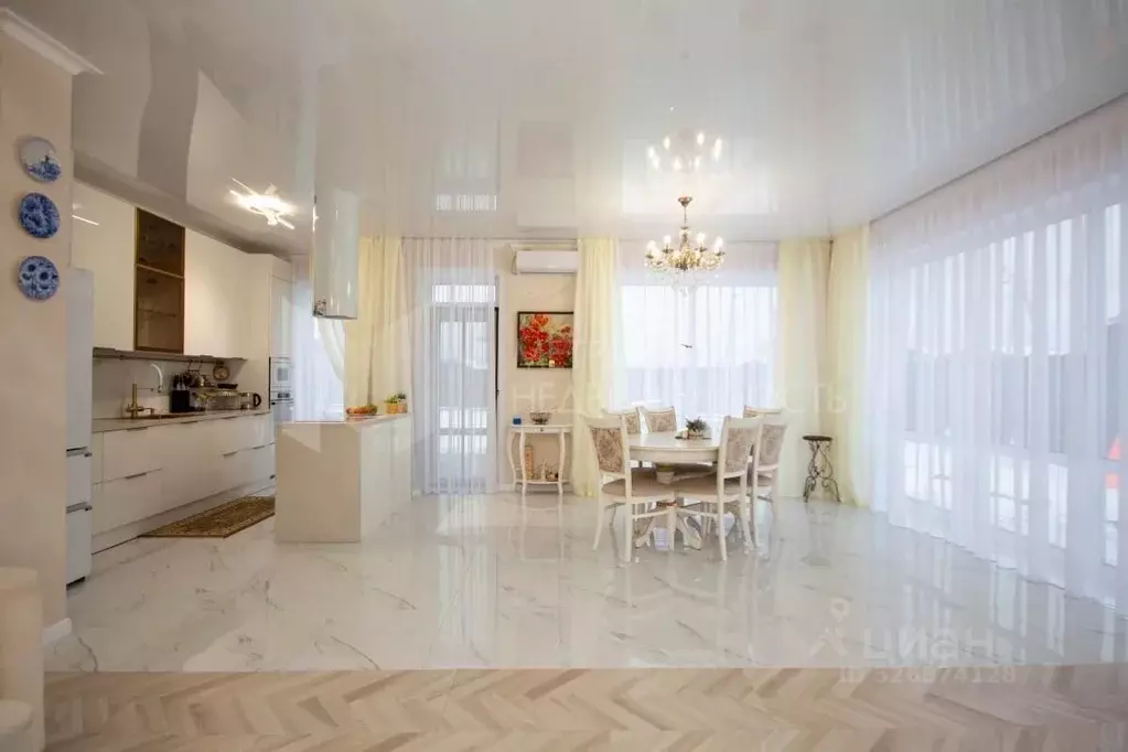 Коттедж в Тюменская область, Тюменский муниципальный округ, д. ... - Фото 1