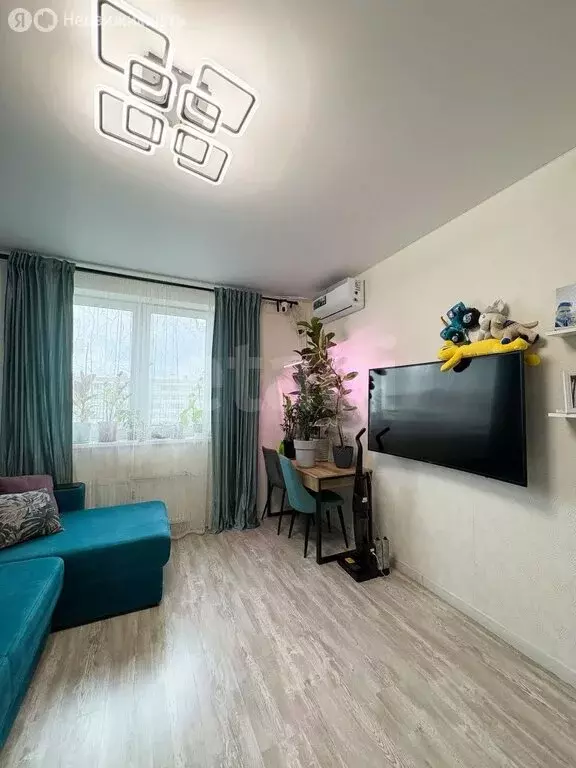1-комнатная квартира: Мурино, Охтинская аллея, 14 (38 м) - Фото 1