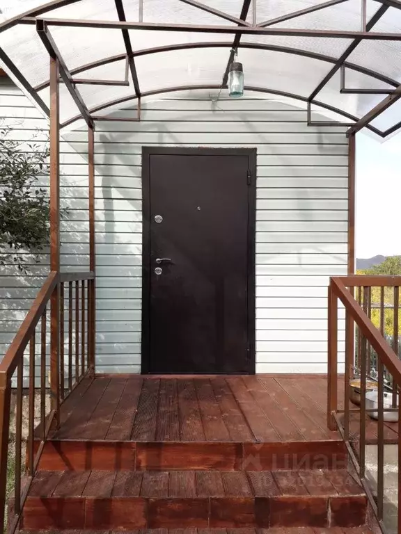 Дом в Оренбургская область, Кувандык Телеграфная ул., 22 (51 м) - Фото 2