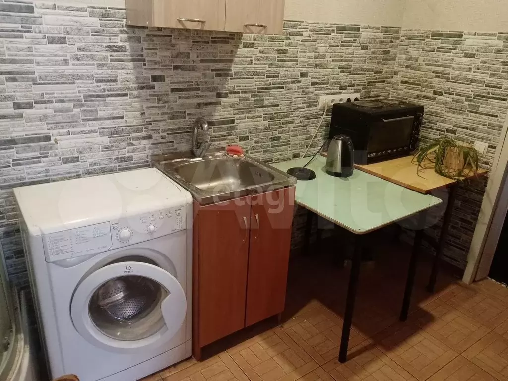 Комната 19 м в 1-к., 2/5 эт. - Фото 1