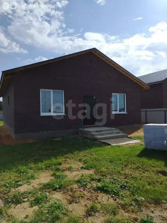 Дом в Маклино, село Маклино (110 м) - Фото 0