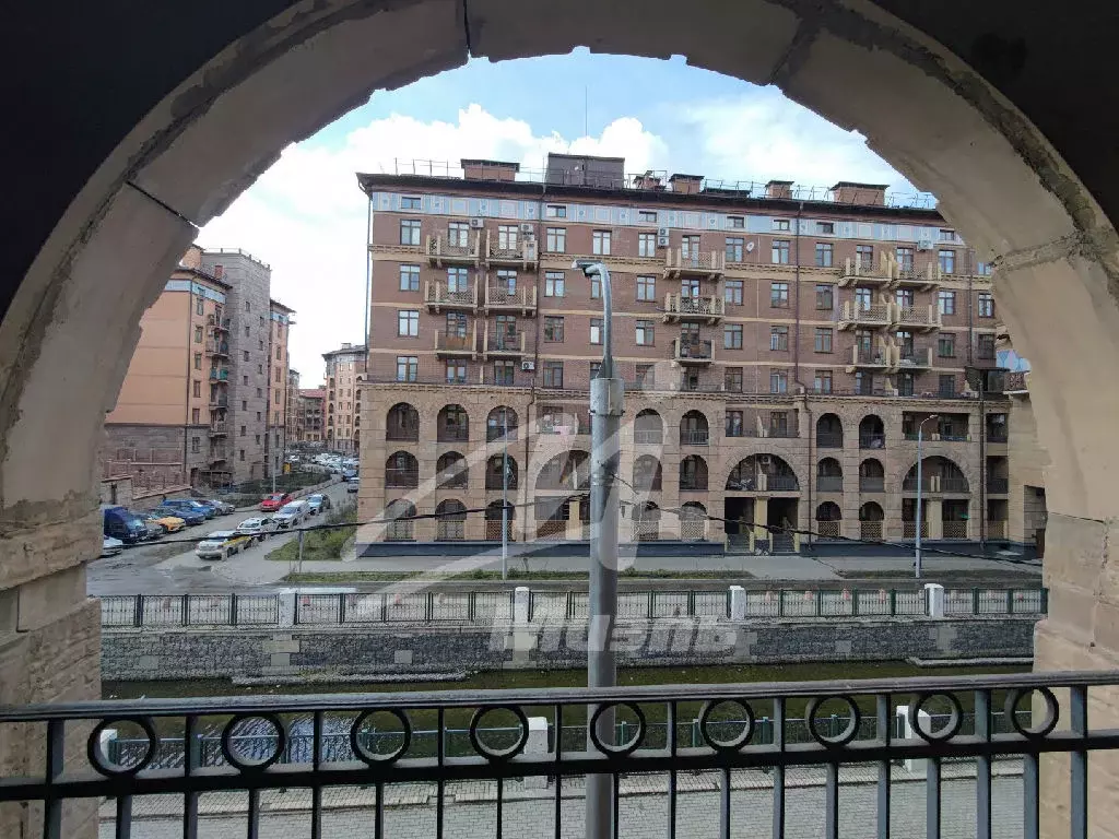 Продается 1-комнатная квартира - Фото 1