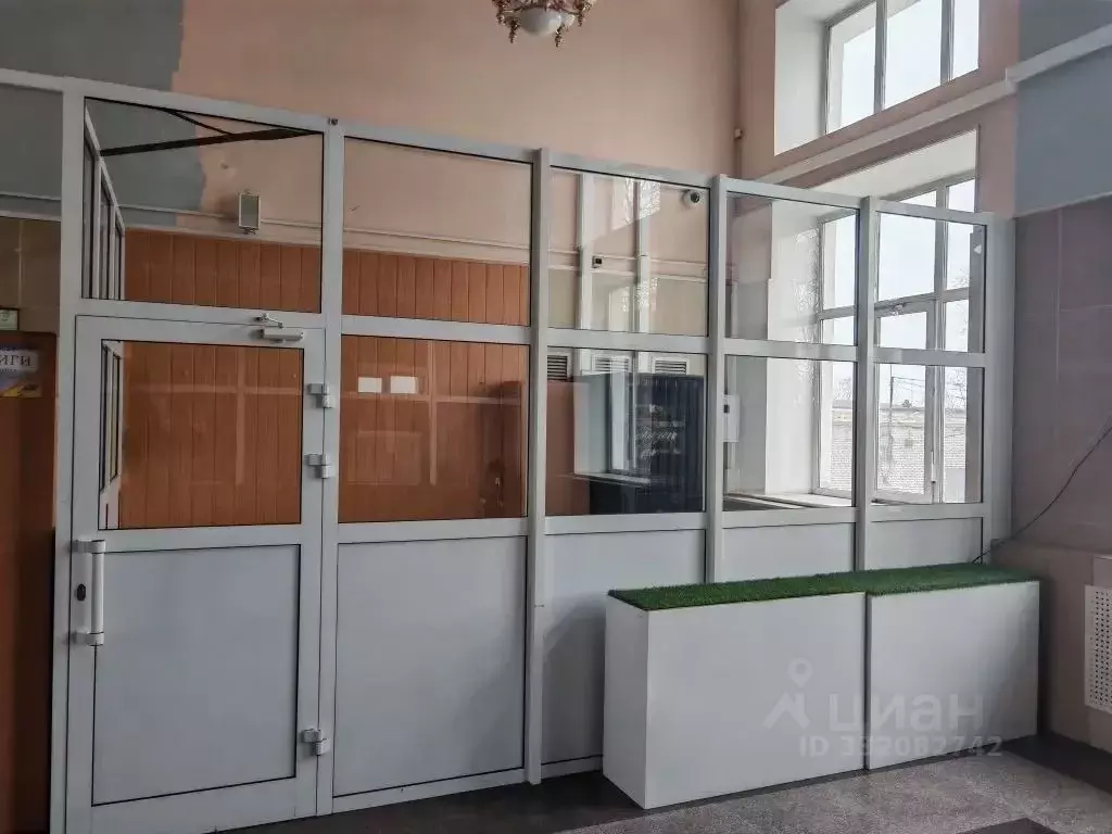 Офис в Хабаровский край, Ванино рп ул. Железнодорожная, 1 (15 м) - Фото 1