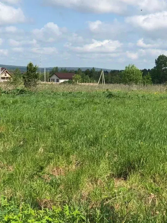 Участок в Свердловская область, Первоуральск городской округ, пос. ... - Фото 0