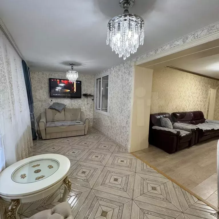 3-к. квартира, 75 м, 1/5 эт. - Фото 1