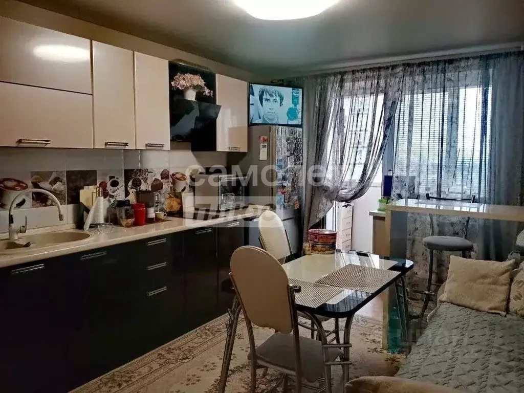 3-к кв. Саратовская область, Энгельс Студенческая ул., 183Ж (77.7 м) - Фото 1