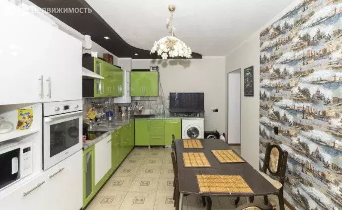 3-комнатная квартира: Тюмень, улица Александра Матросова, 1к2 (108.5 ... - Фото 1