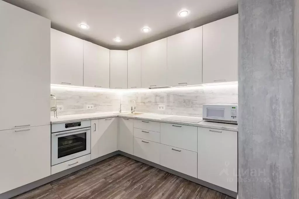 2-к кв. Свердловская область, Екатеринбург ул. Таватуйская, 25к2 (69.0 ... - Фото 1