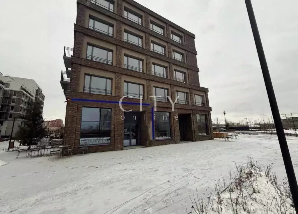 Помещение свободного назначения в Тюменская область, Тюмень Причальная ... - Фото 2