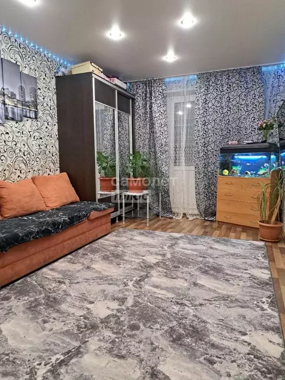 2-к кв. Челябинская область, Челябинск ул. Труда, 7 (45.0 м) - Фото 1