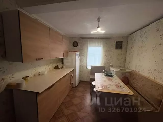 Дом в Белгородская область, Корочанский район, Анновское с/пос, с. ... - Фото 1