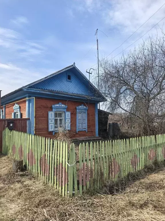 Дом в Омская область, Кормиловский район, д. Зотино Октябрьская ул. ... - Фото 1