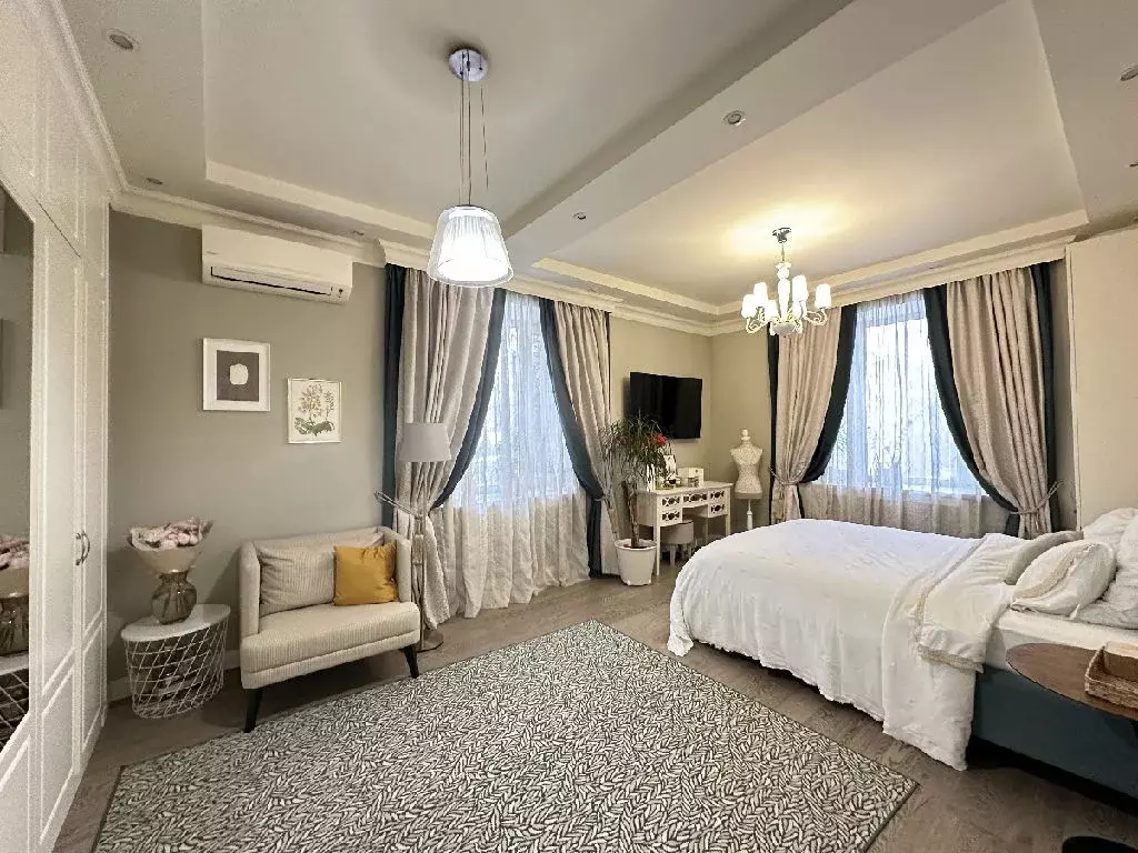 Продается 2-комнатная квартира - Фото 1