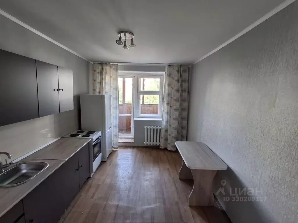 2-к кв. Башкортостан, Уфа ул. Адмирала Макарова, 22 (60.0 м) - Фото 1