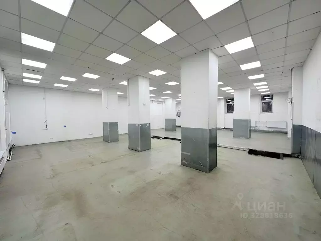 Торговая площадь в Санкт-Петербург 2-я Комсомольская ул., 22К1 (190 м) - Фото 1