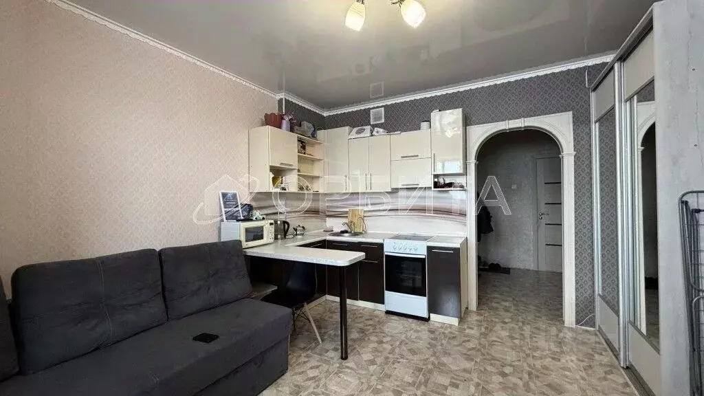 Студия Тюменская область, Тюмень ул. Мельникайте, 2к8 (24.2 м) - Фото 1