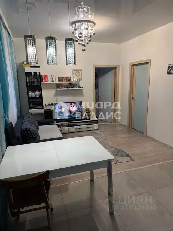 3-к кв. Омская область, Омск ул. Перелета, 32 (53.9 м) - Фото 0