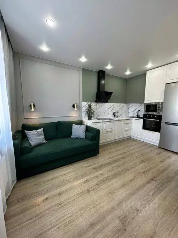 2-к кв. Свердловская область, Екатеринбург ул. Азина, 25 (65.9 м) - Фото 1