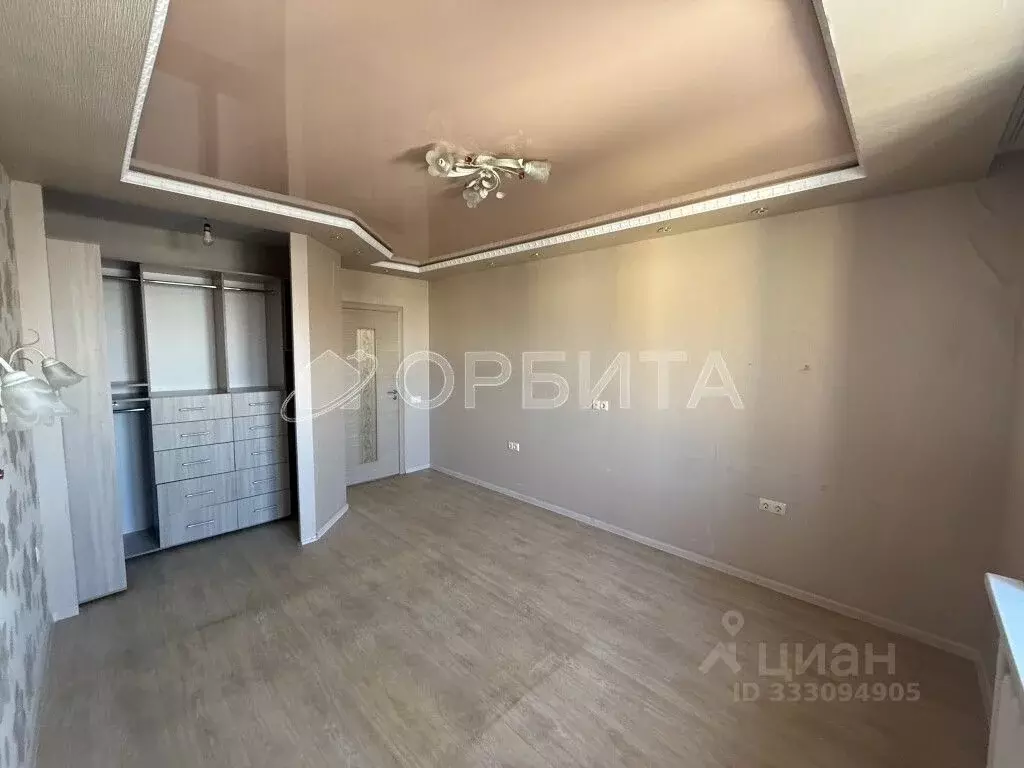 2-к кв. Тюменская область, Тюмень ул. Станислава Карнацевича, 14к1 ... - Фото 1