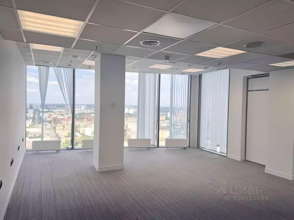 Офис в Свердловская область, Екатеринбург ул. Малышева, 51 (112 м) - Фото 1