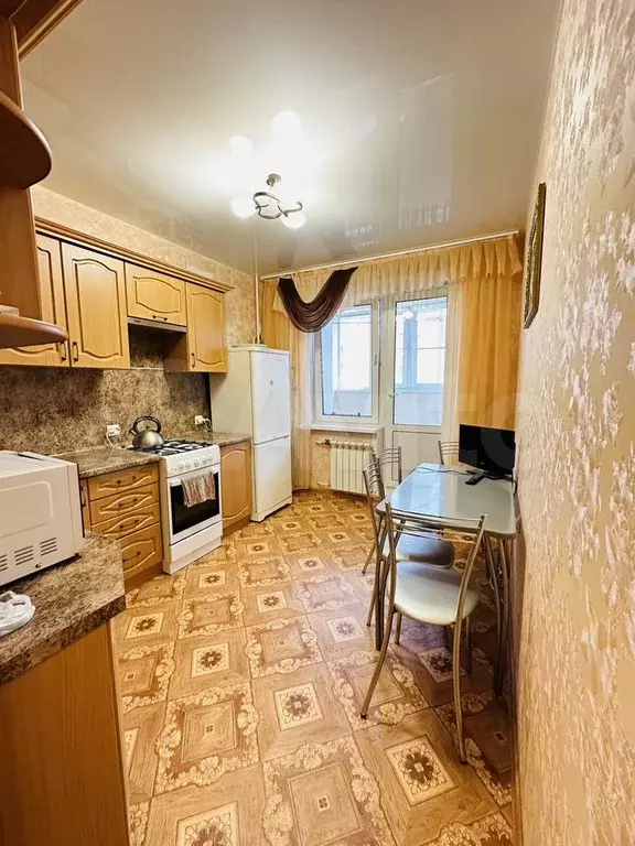 1-к. квартира, 42,3 м, 6/9 эт. - Фото 0