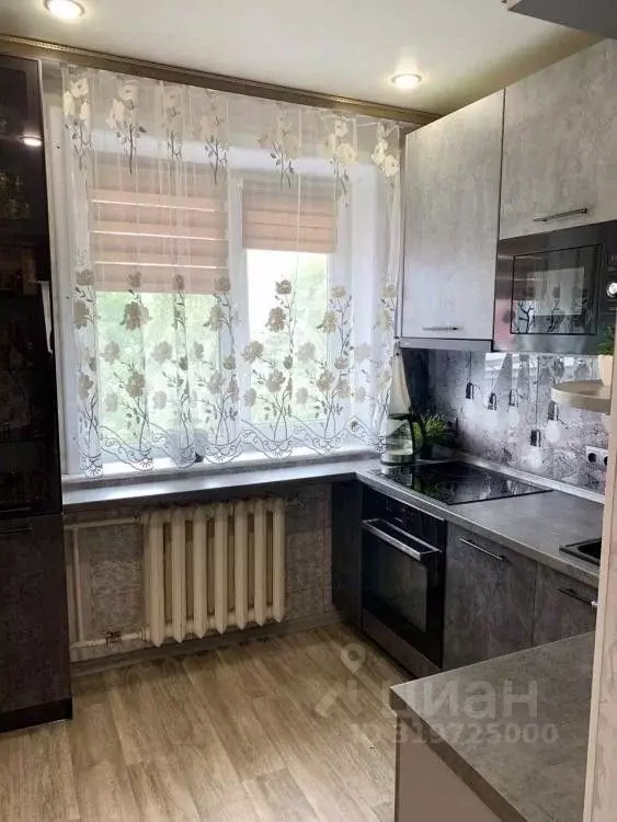 3-к кв. Иркутская область, Иркутск Байкальская ул., 274 (61.7 м) - Фото 0