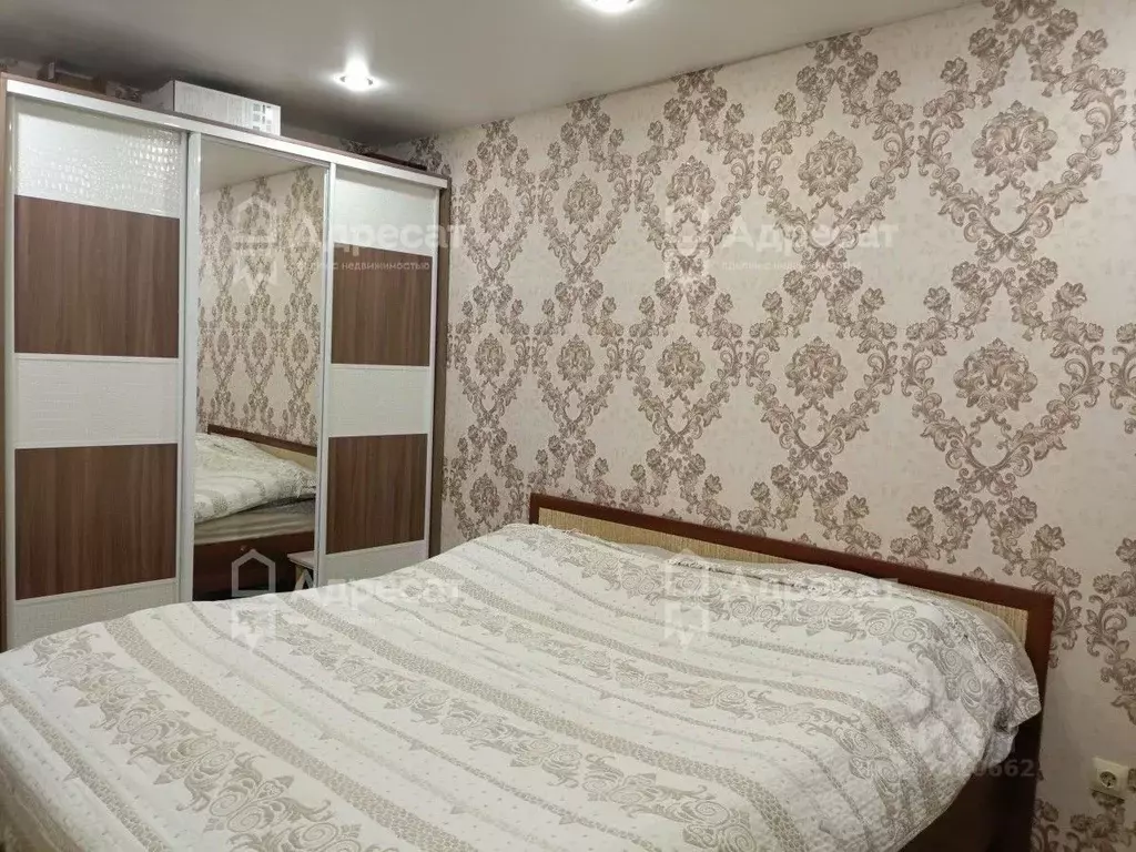 Дом в Волгоградская область, Волгоград ул. Коммунаров (69 м) - Фото 1
