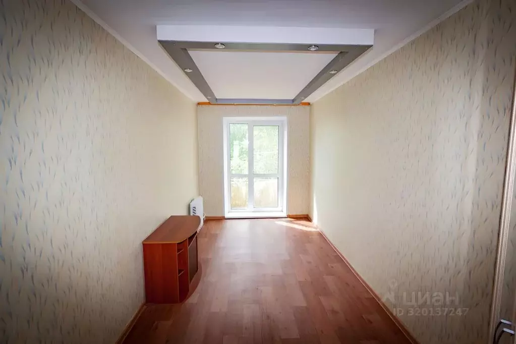 3-к кв. Новгородская область, Малая Вишера Лесная ул., 38 (59.1 м) - Фото 1