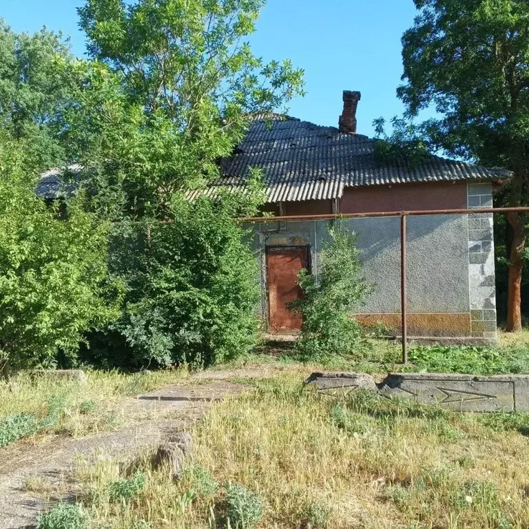 Помещение свободного назначения в Крым, Джанкойский район, с. Яркое ... - Фото 1