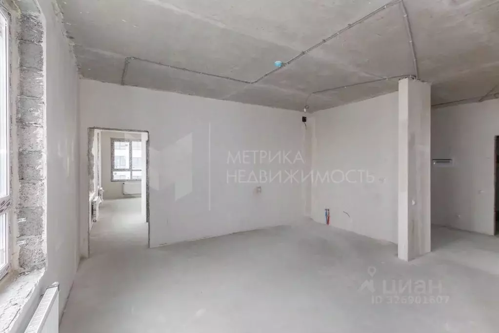 3-к кв. Тюменская область, Тюмень ул. Братьев Бондаревых, 5 (90.4 м) - Фото 1