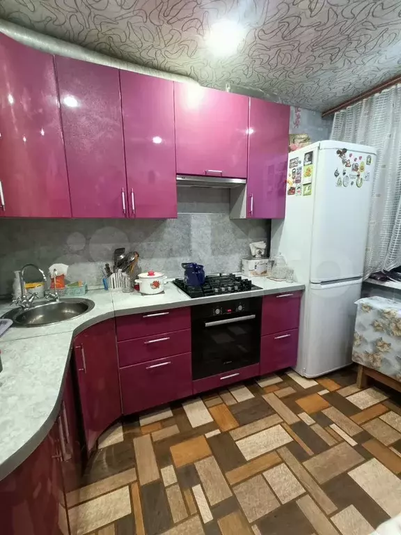 Комната 27 м в 2-к., 8/9 эт. - Фото 0
