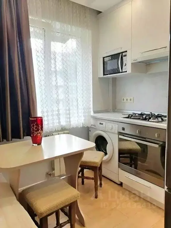 1-к кв. Пермский край, Пермь ул. Революции, 24 (40.0 м) - Фото 1