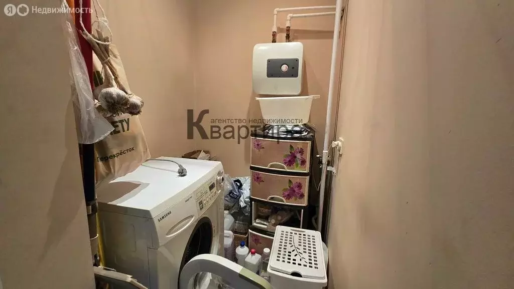 4-комнатная квартира: Смоленск, Бородинская улица, 1 (83 м) - Фото 0