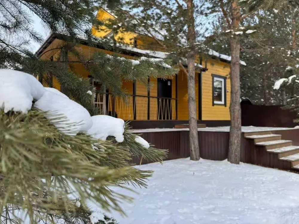 Дом в Иркутская область, Иркутск  (100 м) - Фото 1