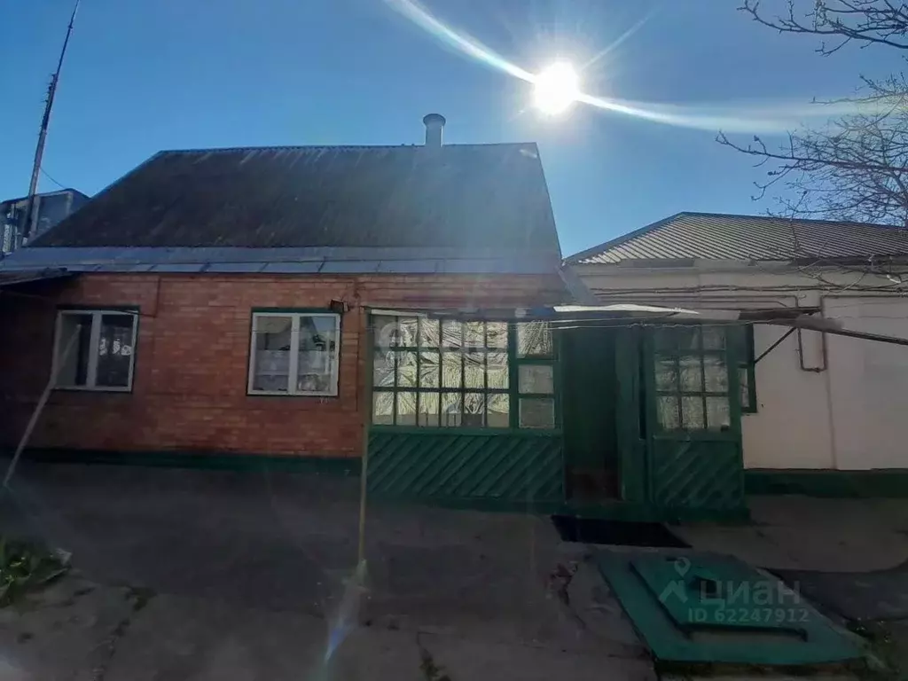 Дом в Краснодарский край, Ейск ул. Шмидта, 153 (86 м) - Фото 0