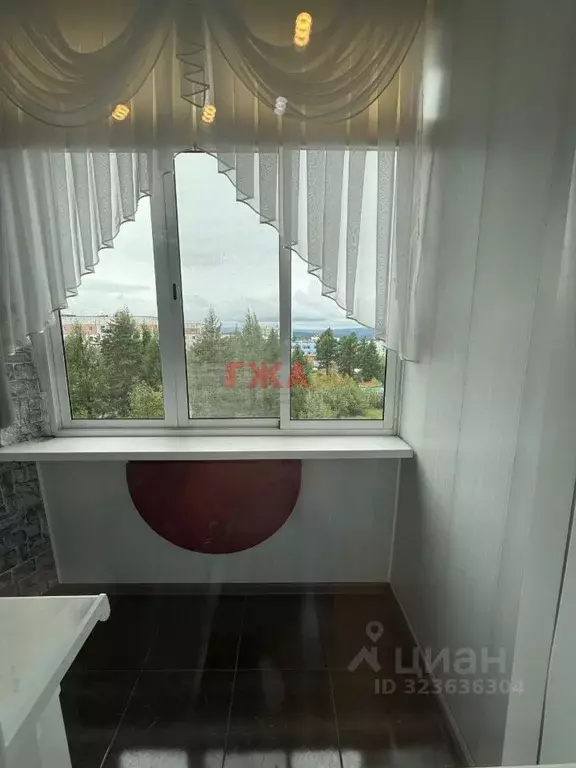 2-к кв. Саха (Якутия), Нерюнгри ул. Платона Ойунского, 2 (50.9 м) - Фото 2