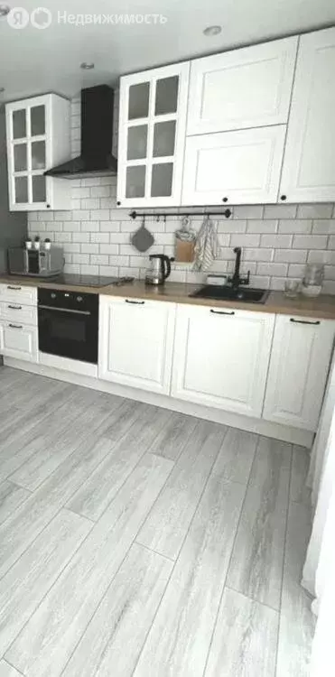 2-комнатная квартира: Тюмень, улица Республики, 221 (51.4 м) - Фото 0