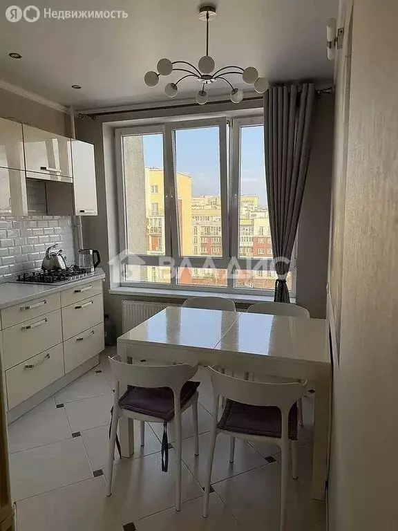 2-комнатная квартира: Калининград, улица Горького, 174 (63 м) - Фото 2