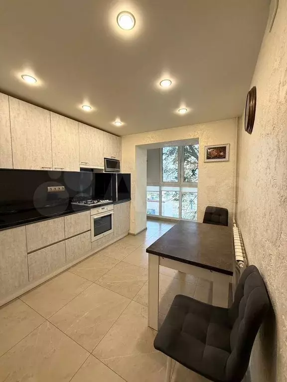 2-к. квартира, 48,9 м, 3/5 эт. - Фото 0