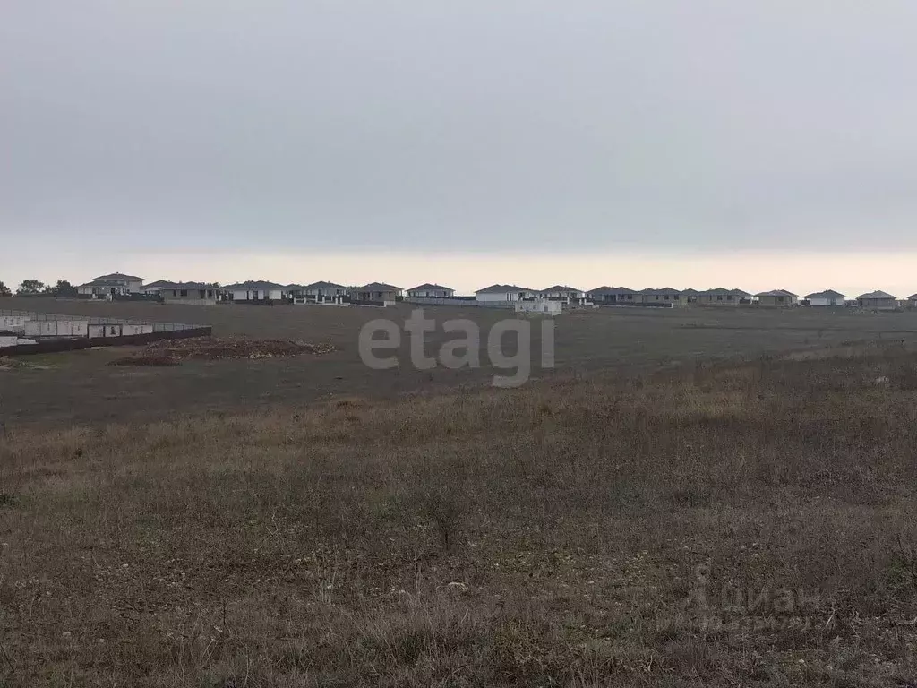 Участок в Крым, Симферопольский район, Мирновское с/пос, с. Белоглинка ... - Фото 1