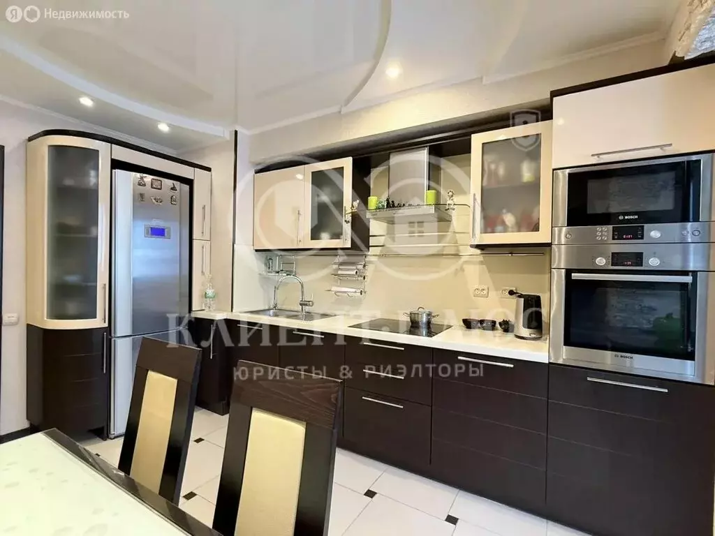 4-комнатная квартира: Южно-Сахалинск, проспект Мира, 286Б (78 м) - Фото 2