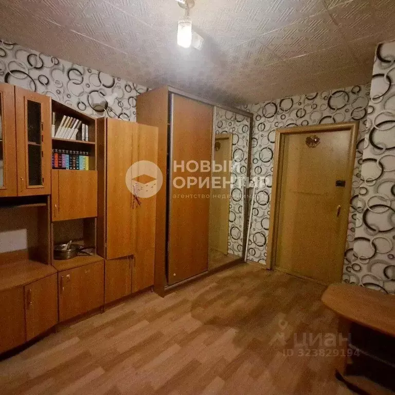 Комната Свердловская область, Екатеринбург ул. Лукиных, 18А (12.6 м) - Фото 2