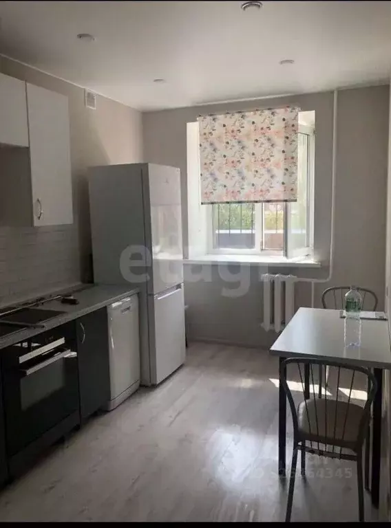 1-к кв. Тюменская область, Тюмень Харьковская ул., 57/3 (37.6 м) - Фото 1