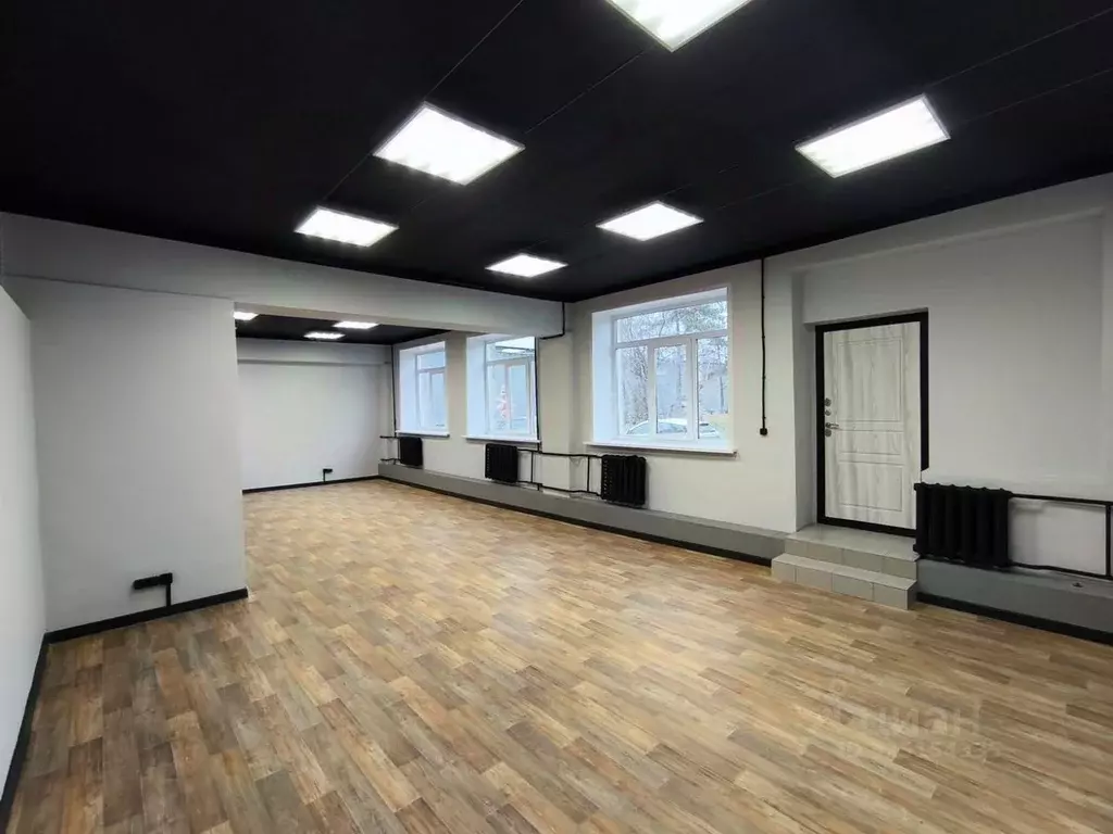 Помещение свободного назначения в Свердловская область, Екатеринбург ... - Фото 1