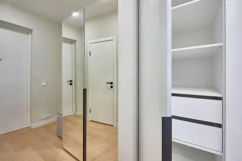 Студия Липецкая область, Липецк ул. М.И. Неделина, 4Д (27.0 м) - Фото 1